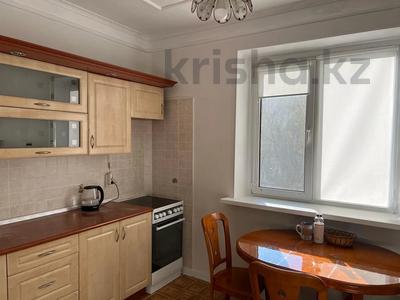 Аренда квартир в Алматы: 2-комнатная квартира, 55 м², 4/12 этаж помесячно, мкр Аксай-1 24 за 300 000 〒 2-комнатная квартира, 55 м², 4/12 этаж помесячно, мкр Аксай-1 24 за 300 000 〒 в Алматы, Ауэзовский р-н