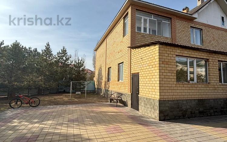 Үйдің бір бөлігі · 6 бөлме · 257 м² · 10 жүзд., Кыз Жибек 1, бағасы: 195 млн ₸ в Астане, Есильский р-н — фото 2