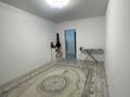 2-бөлмелі пәтер · 72 м² · 6/9 қабат, мкр Строитель, Оракбаева 1в, бағасы: 30 млн ₸ в Уральске