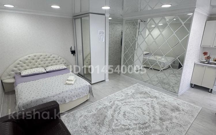 1-комнатная квартира · 45 м² · 2/5 этаж, Алашахана 7 — Обл. Акимат за 3 000 ₸ в Жезказгане — фото 2