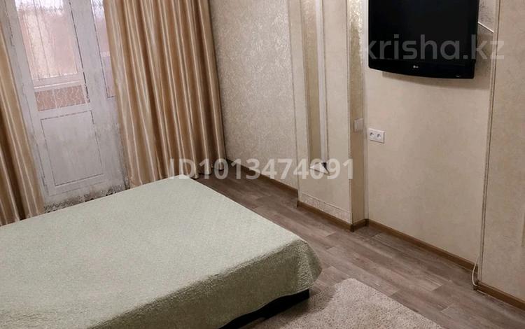 1-комнатная квартира · 32 м² · 4/5 этаж, Айбергенова 7 за 9 000 ₸ в Шымкенте, Аль-Фарабийский р-н — фото 15