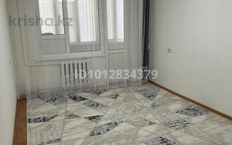 2-бөлмелі пәтер · 49 м² · 2/5 қабат, мкр Строитель, бағасы: 180 000 ₸ в Уральске — фото 2