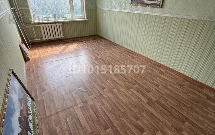 2-бөлмелі пәтер · 48.3 м² · 4/5 қабат, Айманова 50, бағасы: 17 млн ₸ в Павлодаре — фото 2