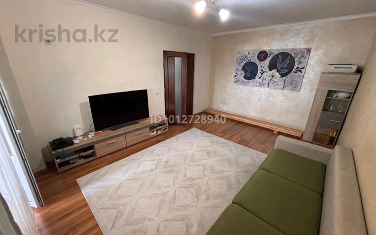 2-бөлмелі пәтер · 71 м² · 6/17 қабат, мкр Мамыр-1 29, бағасы: 300 000 ₸ в Алматы, Ауэзовский р-н — фото 4