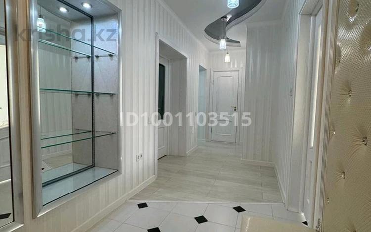 3-бөлмелі пәтер · 103.5 м² · 2/5 қабат, мкр. Алтын орда, Мкр. Алтын орда Тауелсіздік 16, бағасы: 55 млн 〒 в Актобе — фото 2