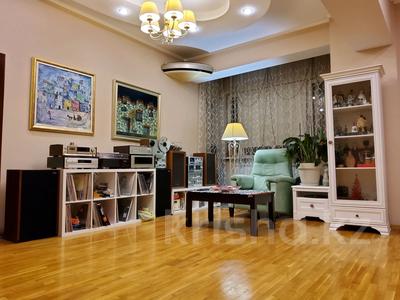 4-бөлмелі пәтер · 150.2 м² · 5/7 қабат, Муканова — Айтеке би, бағасы: 149 млн ₸ в Алматы, Алмалинский р-н