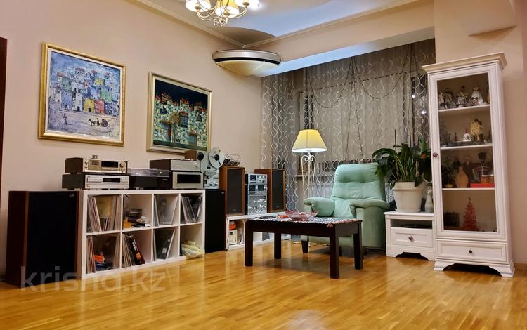 4-бөлмелі пәтер · 150.2 м² · 5/7 қабат, Муканова — Айтеке би, бағасы: 149 млн ₸ в Алматы, Алмалинский р-н — фото 2