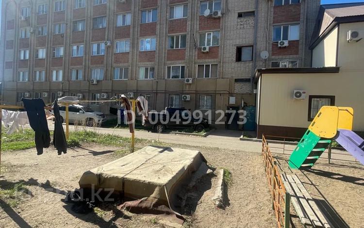 1-бөлмелі пәтер · 36.5 м² · 3/5 қабат, мкр 8, Мокаринка 306 — Макаренка көшесі, бағасы: 7.7 млн ₸ в Актобе — фото 2