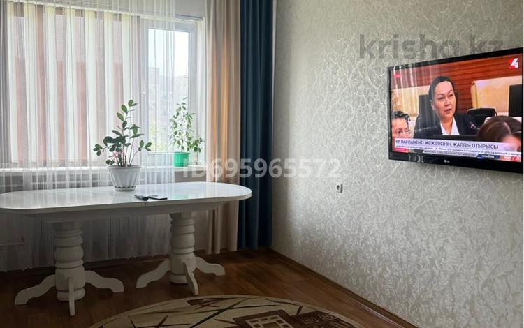 3-бөлмелі пәтер · 70 м² · 7/9 қабат, мкр Аксай-2 27, бағасы: 48 млн ₸ в Алматы, Ауэзовский р-н — фото 2