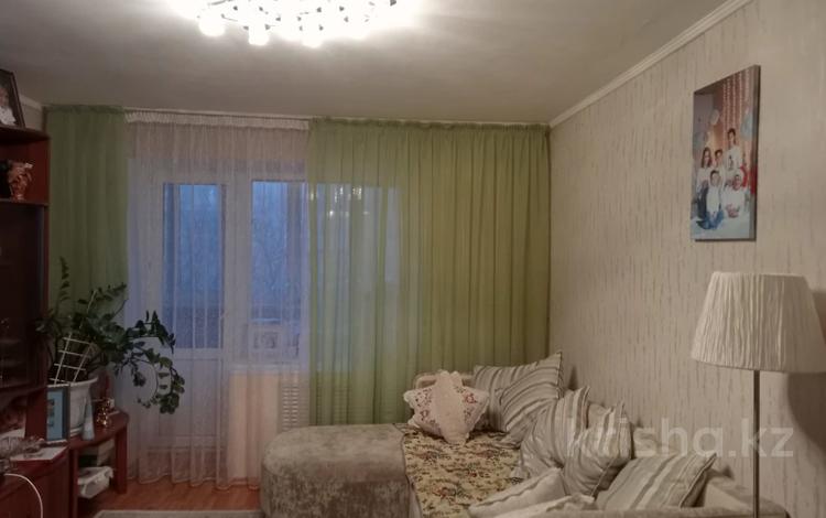 3-комнатная квартира, 60 м², 4/5 этаж, Нурсултана Назарбаева за 20.6 млн 〒 в Уральске — фото 2