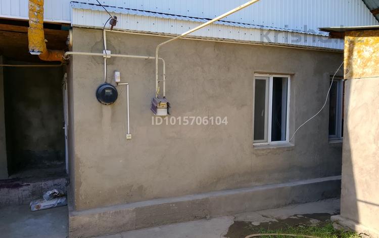Отдельный дом · 4 комнаты · 80 м² · 8 сот., Акберген 34 — Калинина за 10 млн ₸ в Шу — фото 2