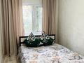 2-комнатная квартира · 52 м² · 1/5 этаж, Аманжолова 141 за 16 000 ₸ в Уральске, мкр Школьник