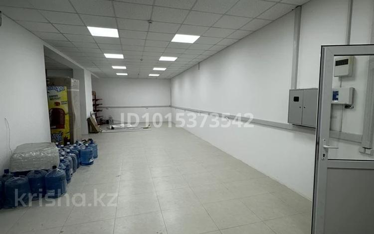 Свободное назначение, магазины и бутики, медцентры и аптеки · 100 м² за 500 000 ₸ в Атырау, мкр Томарлы — фото 2