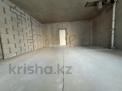 2-бөлмелі пәтер · 44 м² · 1/13 қабат, Райымбека 348/1 к15 8 блок — Райымбек Емцова, бағасы: 28 млн ₸ в Алматы, Ауэзовский р-н