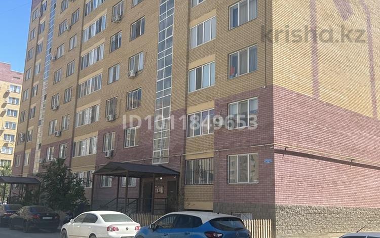 1-бөлмелі пәтер · 45 м² · 1/9 қабат, Мкр. Береке 36, бағасы: 16 млн ₸ в Атырау, мкр Авангард-2 — фото 11