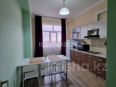 4-комнатная квартира · 140 м² · 4/19 этаж, 7А мкр 20 за 45 000 ₸ в Актау