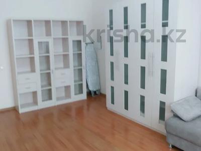 3-бөлмелі пәтер, 102 м², 7/10 қабат, Иманова 10/1 — Республика, бағасы: 34.4 млн 〒 в Астане, р-н Байконур