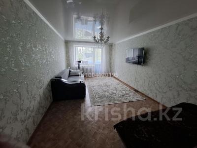 2-комнатная квартира · 60 м² · 3/5 этаж, Глинки — Университет Шакарима магазин Расвет за 180 000 ₸ в Семее