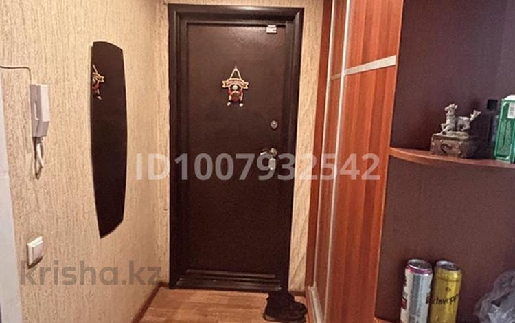 3-бөлмелі пәтер · 66 м² · 5/5 қабат, Пришахтинск, Металлистов 42, бағасы: 17 млн ₸ в Караганде, Алихана Бокейханова р-н — фото 2