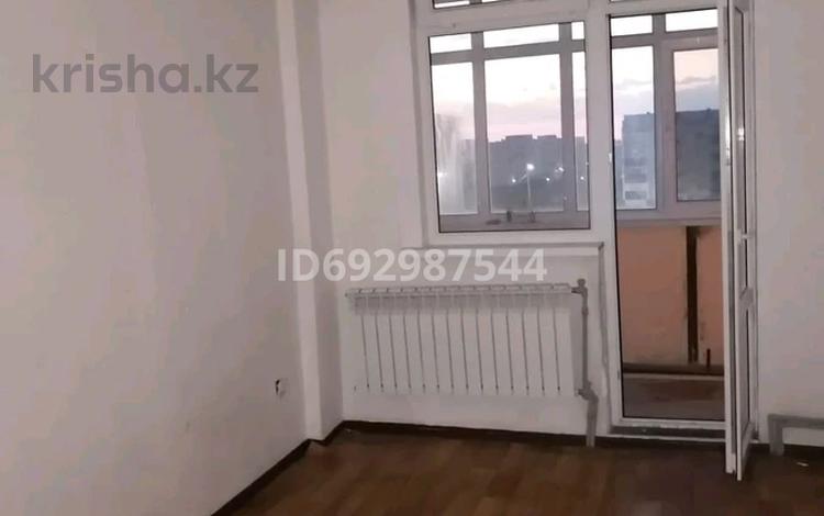 2-комнатная квартира, 62 м² помесячно, Арай2 за 70 000 〒 в Таразе — фото 2