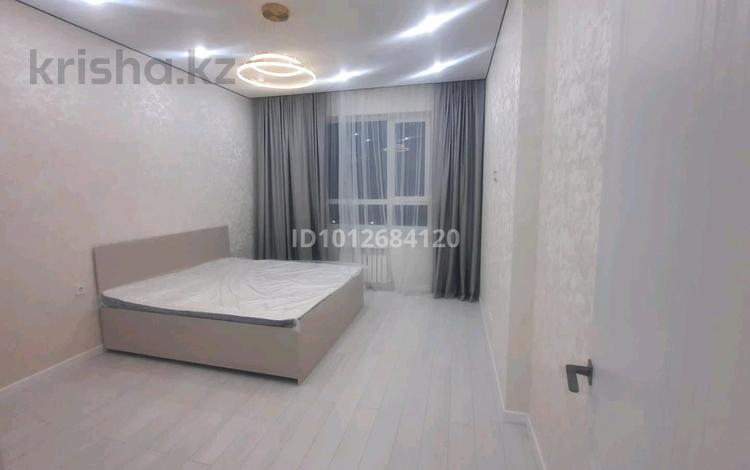 2-комнатная квартира · 50 м² · 13/16 этаж, Ракымжан Кошкарбаев 54 за 240 000 ₸ в Астане, Сарыарка р-н — фото 2