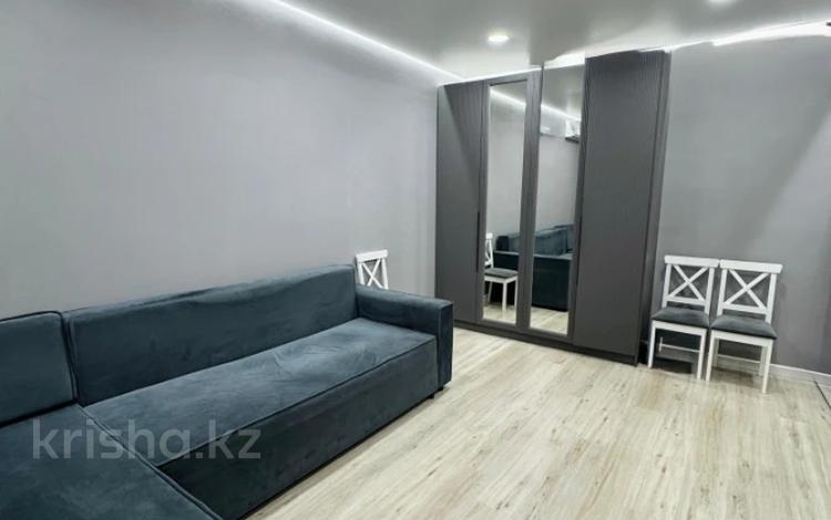 1-комнатная квартира · 40 м² · 10/10 этаж, Базовая 2/5 за 25.5 млн ₸ в Усть-Каменогорске — фото 2