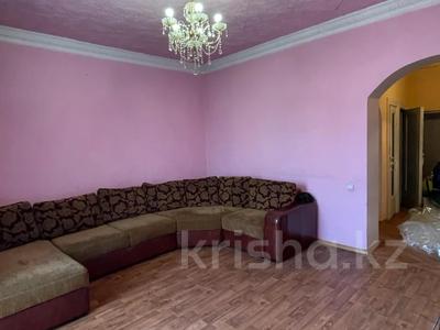 3-комнатная квартира, 78 м², 3/3 этаж, Металлургов 20 за 13.6 млн 〒 в Усть-Каменогорске