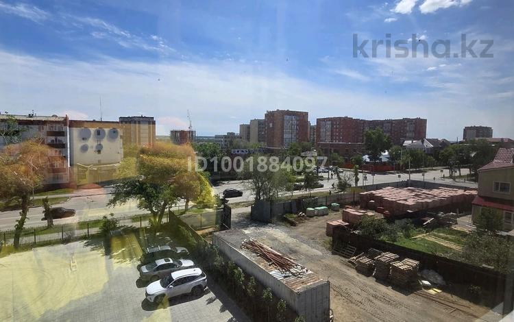 1-бөлмелі пәтер · 51 м² · 4/9 қабат, Каирбекова, бағасы: 300 000 ₸ в Костанае — фото 9