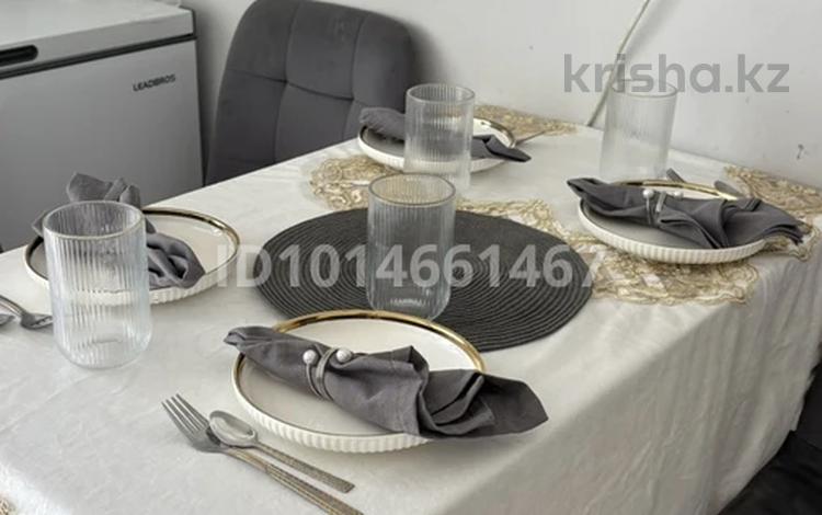2-бөлмелі пәтер · 60 м² · 8/9 қабат, Казыбек би 50, бағасы: 26.5 млн ₸ в Усть-Каменогорске — фото 2