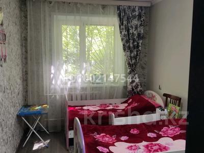 2-комнатная квартира · 45 м² · 1/5 этаж, Майкудук, Майкудук, 17й микрорайон 52 за 11.5 млн 〒 в Караганде, Алихана Бокейханова р-н