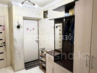 4-комнатная квартира · 59 м² · 1/5 этаж, Баймуханова 48 за 20 млн ₸ в Атырау, мкр Привокзальный-5