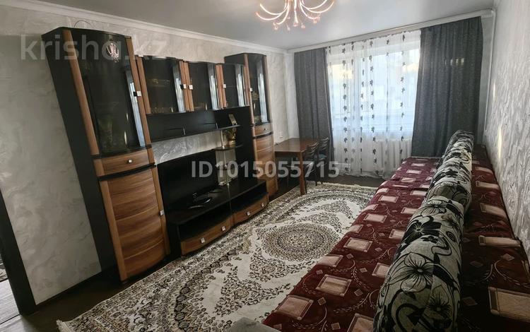 3-комнатная квартира · 64 м² · 4/5 этаж, мкр Юго-Восток, Мкр Юго-Восток, 28й микрорайон 34 — Напротив Рахи за 200 000 ₸ в Караганде, Казыбек би р-н — фото 2