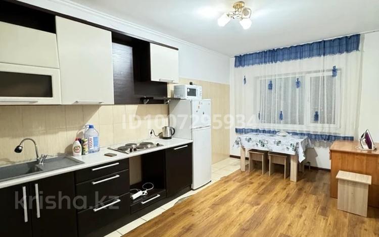 1-комнатная квартира · 55 м² · 11/16 этаж, Мамыр-1 — Шаляпина Момышулы за 250 000 ₸ в Алматы, Ауэзовский р-н — фото 16