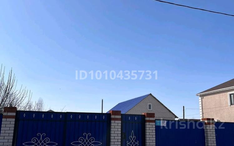 Отдельный дом · 3 комнаты · 86 м² · 10 сот., Квартал В 107 — Novopar за 26 млн ₸ в Актобе, жилой массив Жанаконыс — фото 2