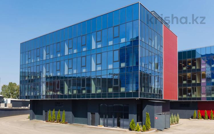 Свободное назначение, офисы, магазины и бутики, салоны красоты, фитнес и спорт, медцентры и аптеки, развлечения, конференц-залы, кабинеты и рабочие места, студии · 72.6 м² за 726 000 〒 в Алматы, Медеуский р-н — фото 147