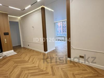 3-бөлмелі пәтер · 105 м² · 2/9 қабат, ул. Е-899 3, бағасы: 95 млн ₸ в Астане, Есильский р-н