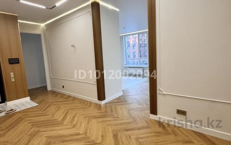 3-комнатная квартира · 105 м² · 2/9 этаж, ул. Е-899 3 за 95 млн ₸ в Астане, Есильский р-н — фото 2
