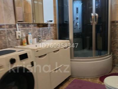 Отдельный дом · 7 комнат · 233 м² · 8 сот., Аккайын 13а — Сад за 55 млн 〒 в 