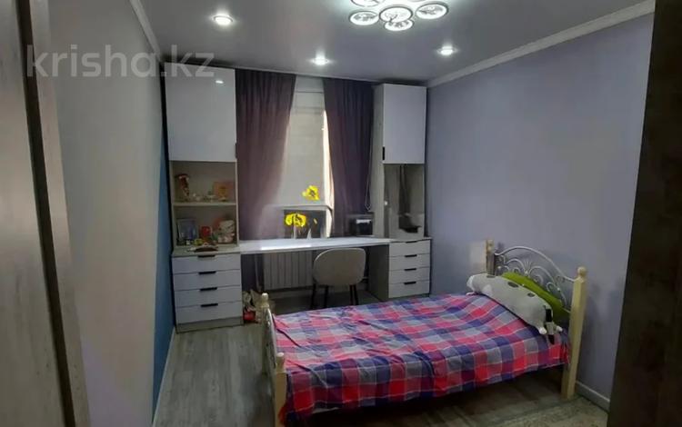 4-бөлмелі пәтер · 82 м² · 2/5 қабат, Строителей, бағасы: 30.6 млн ₸ в Кокшетау — фото 2