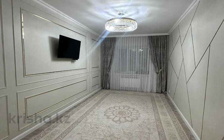 3-бөлмелі пәтер · 88.4 м² · 9/10 қабат, Алтын орда ш/а., бағасы: 28 млн ₸ в Актобе, мкр. Алтын орда — фото 2