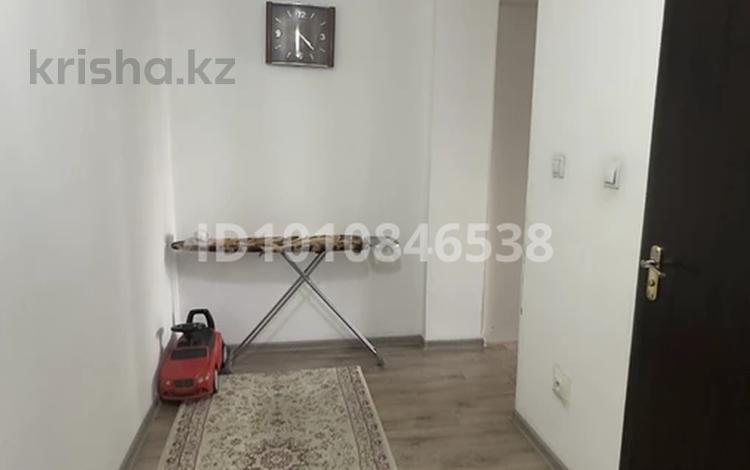 1-комнатная квартира · 44 м² · 7/10 этаж, мкр Аксай-1 11/7 за 35 млн 〒 в Алматы, Ауэзовский р-н — фото 2