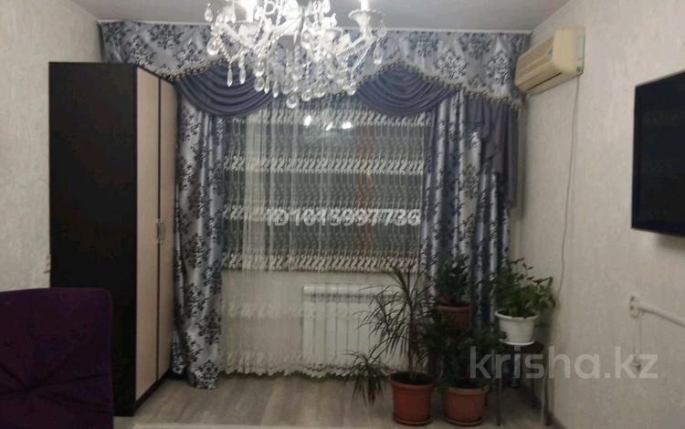 2-комнатная квартира · 56 м² · 3/5 этаж, мкр 8 13 за 150 000 ₸ в Актобе — фото 2