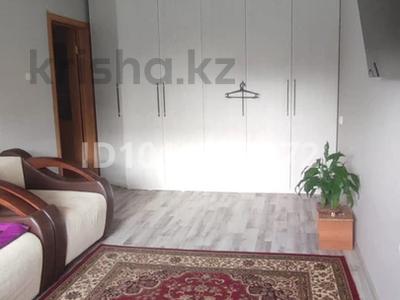 2-комнатная квартира · 45.6 м² · 1/5 этаж, Каирбекова 381 — 9 школа, Супермаркет Солнечный за 18 млн ₸ в Костанае