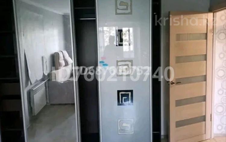 1-комнатная квартира · 32 м² · 4/5 этаж, республика 53/2 за 6 млн 〒 в Темиртау — фото 2