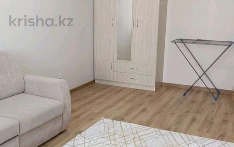 1-бөлмелі пәтер · 38 м² · 5/9 қабат, 11-й мкр 58, бағасы: 80 000 ₸ в Актау — фото 2