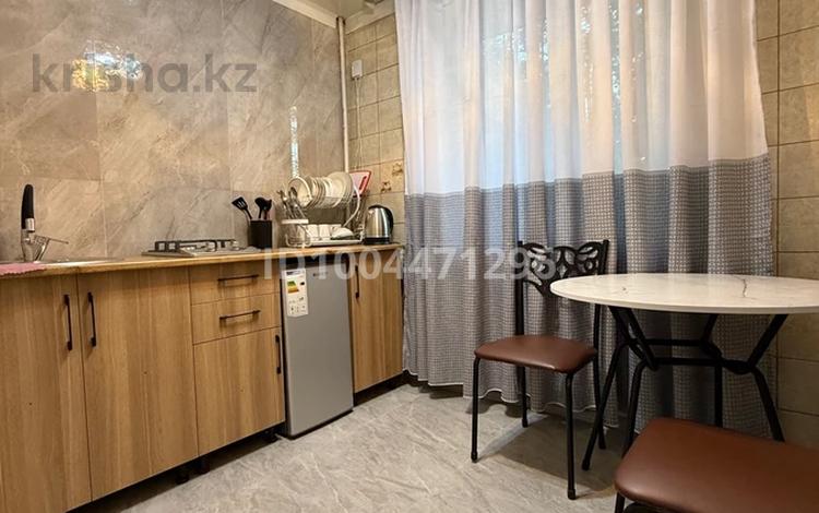 2-комнатная квартира · 50 м² · 2/4 этаж, Шевченко 134 за 15 000 〒 в Талдыкоргане — фото 2