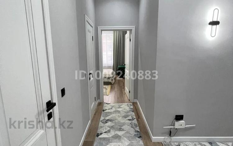 3-бөлмелі пәтер · 90 м², Майкудук, Мкр Голубые пруды 456/1, бағасы: 48 млн ₸ в Караганде, Алихана Бокейханова р-н — фото 2