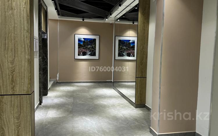 2-бөлмелі пәтер · 62 м² · 3/8 қабат, Фаризы онгарсыновой 8 — Онгарсынова - Аль Фараби, бағасы: 52.5 млн ₸ в Астане, Есильский р-н — фото 16