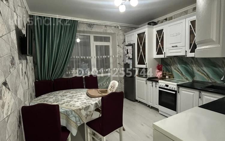 3-бөлмелі пәтер · 87 м² · 4 қабат, проспект Сатпаева 104/1, бағасы: 41 млн ₸ — фото 2