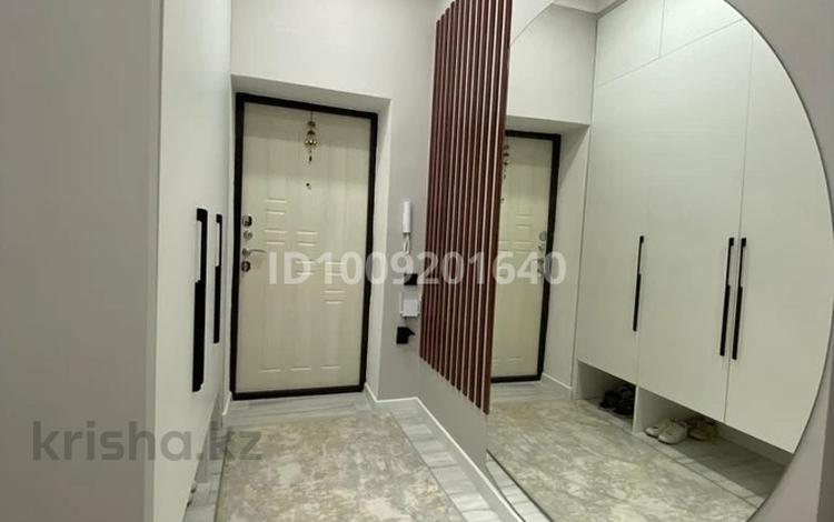 3-комнатная квартира · 90 м² · 5/5 этаж, мкр. Алтын орда 7д за 40 млн ₸ в Актобе — фото 2